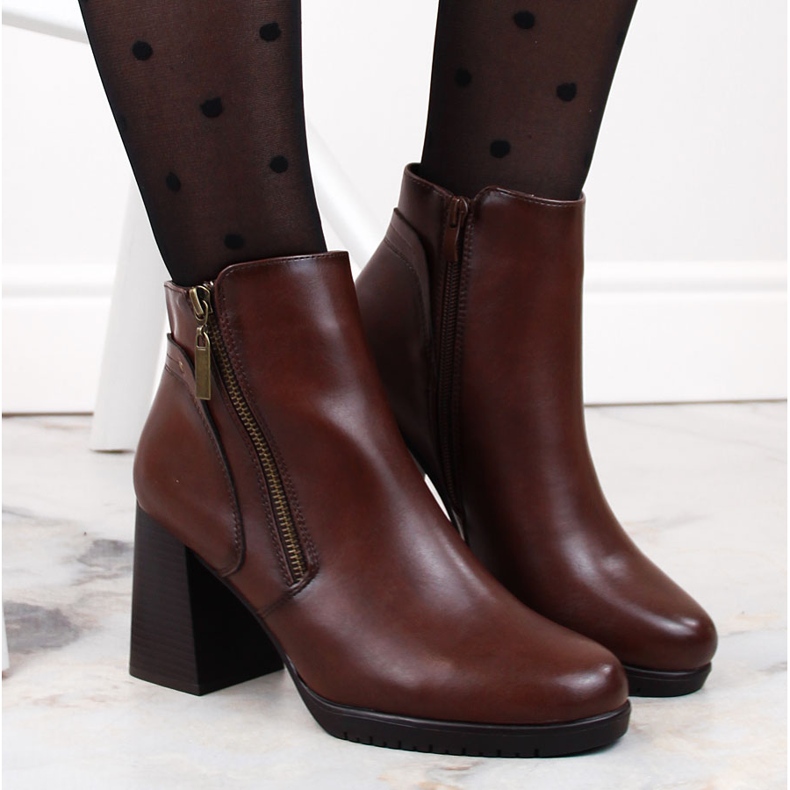 Botine izolate maro de damă de la Sergio Leone BT323 1 Botine izolate maro de damă de la Sergio Leone BT323 1