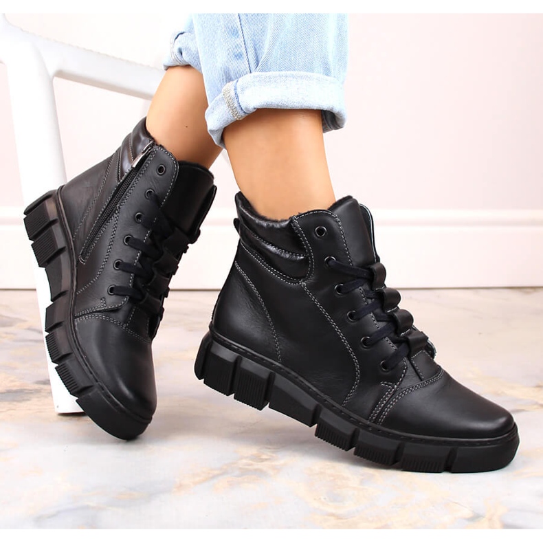 Piele de dama confortabila, cizme negre izolate Helios 562S negru 1