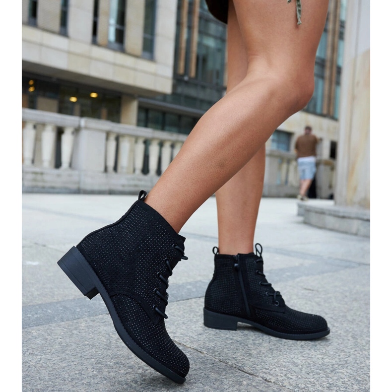 Botine negre decorate cu zirconii Melisurgo negru 2 Botine negre decorate cu zirconii Melisurgo negru 2