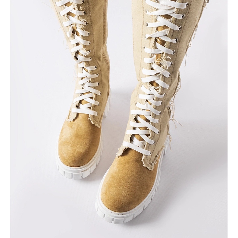 Cizme Palmer izolate din material bej 1