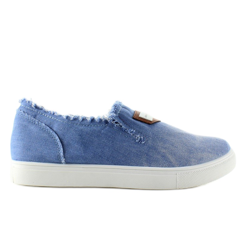 Slip-on din denim cu insignă NB22 L. Albastru 1