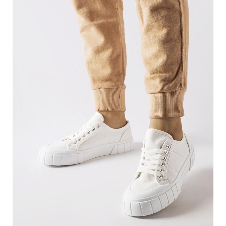 Tenisi albi pe o platformă groasă Egidio 1