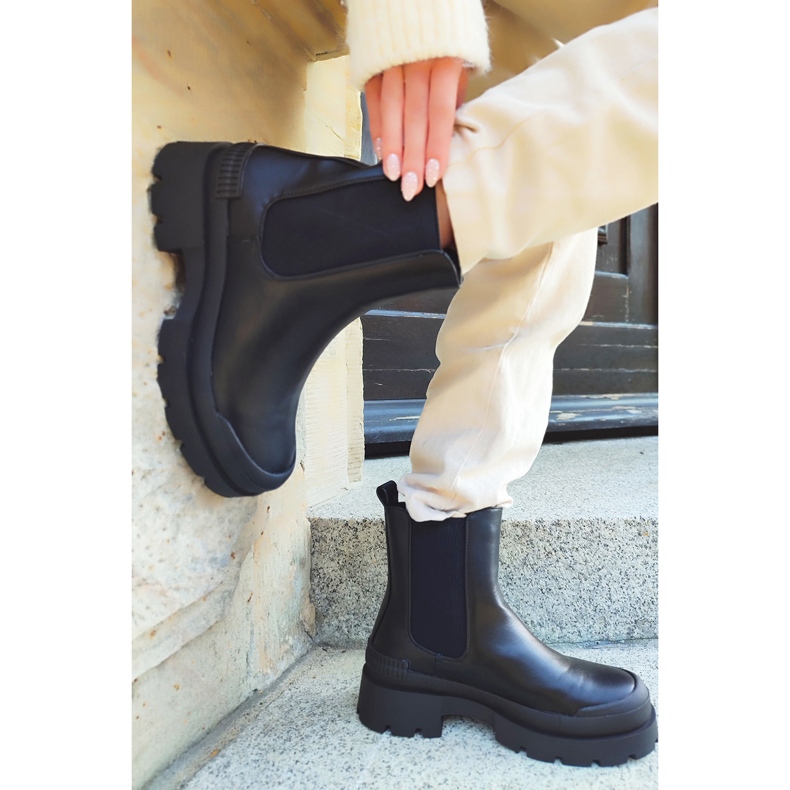 Cizme negre de dama cu talpa neagra negru 1 Cizme negre de dama cu talpa neagra negru 1