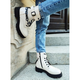 Cizme de damă de lucru bej lăcuite cu lanț detașabil 2