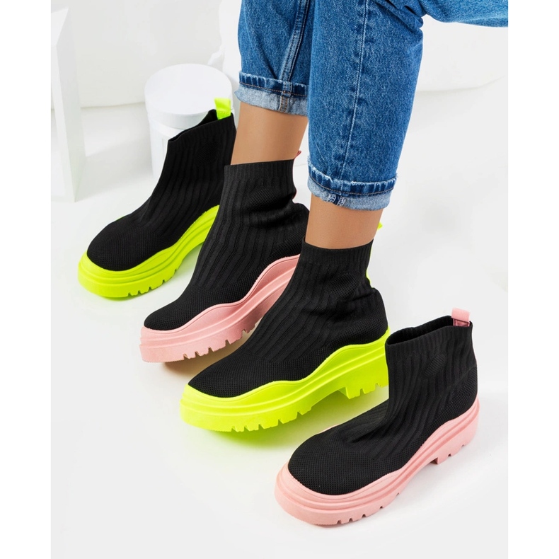 Tenisi înalți negri și verzi de la Marks negru 1