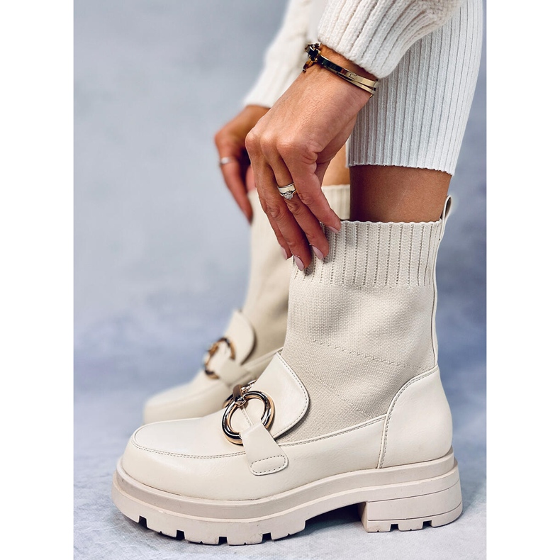 Șosetă de culoare bej bej 1