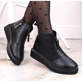 Cizme negre Filippo DBT4800 din piele de dama izolate cu fermoar negru 1