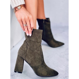 Cizme cu toc din piele intoarsa de la Natalie Green verde 2 Cizme cu toc din piele intoarsa de la Natalie Green verde 2