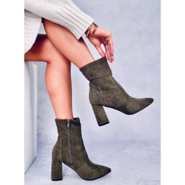 Cizme cu toc din piele intoarsa de la Natalie Green verde 1 Cizme cu toc din piele intoarsa de la Natalie Green verde 1