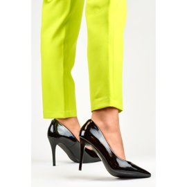 Stiletto de damă negru lacuit 2