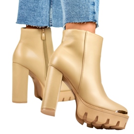 Botine de dama bej inalte cu toc gros 1