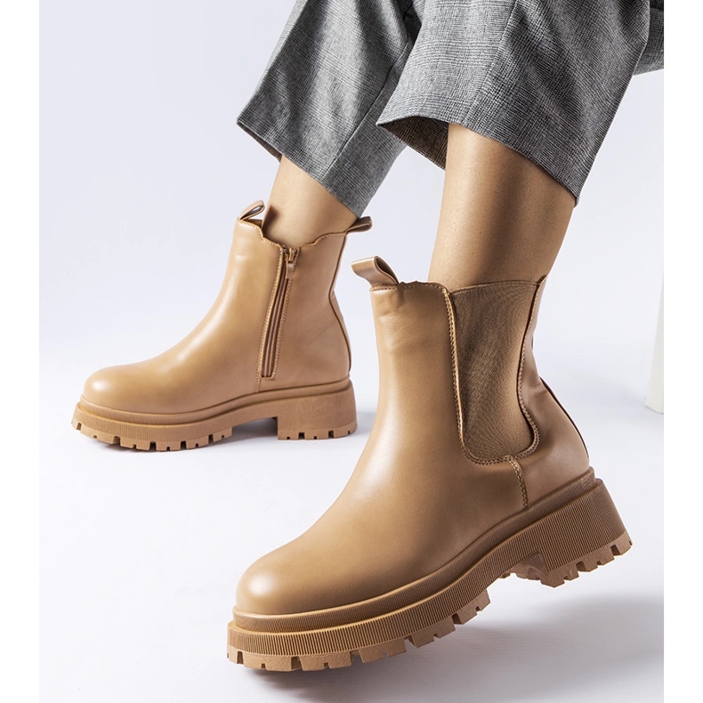 Cizme clasice Olmedo izolate bej 1