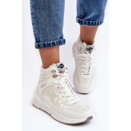Ghete izolate de damă pe platformă Lee Cooper LCJ-23-44-1983L Alb 7