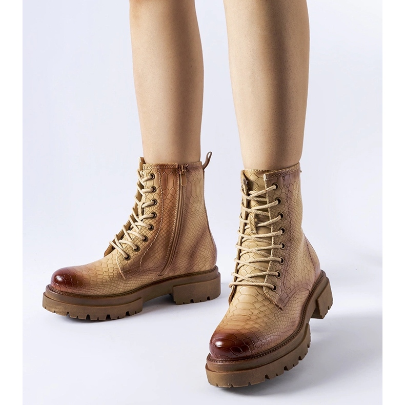 Cizme bej închis animal print de la Suviana 1