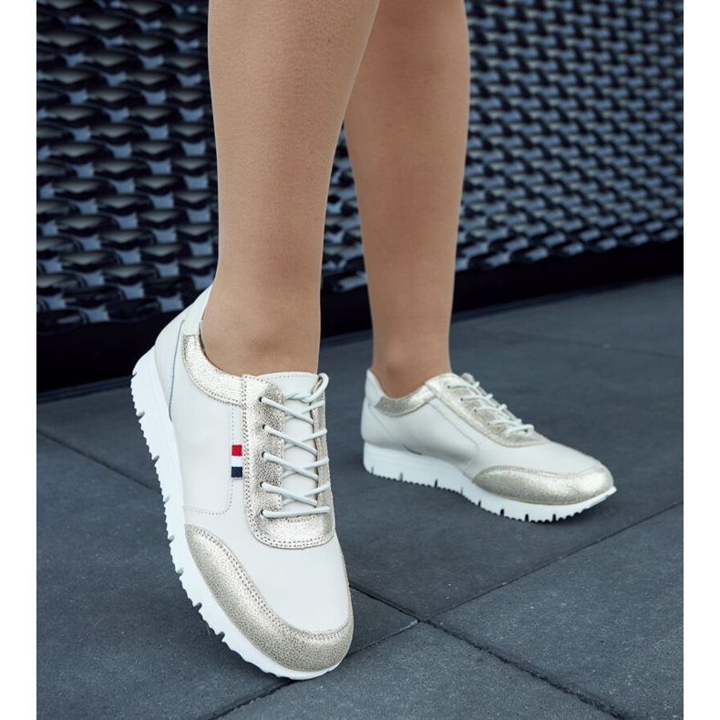 Tenisi de dama din piele bej Adelfo 1