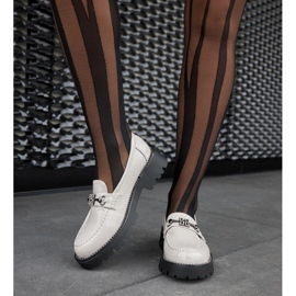 Mocasini gri lacuiti cu strasuri 1 Mocasini gri lacuiti cu strasuri 1