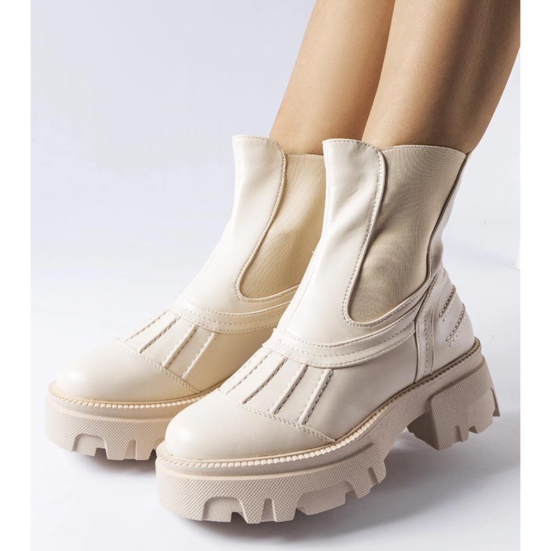 Muncitori Bej masiv izolati Carruba 1