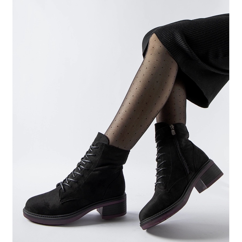 Botine clasice negre cu talpa mov de la Teo negru 1