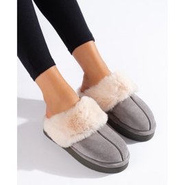 Jucării moi pufoase de culoare gri pe platforma Shelovet 1