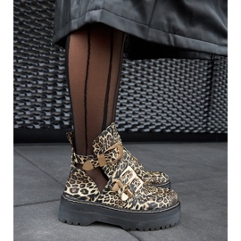 Botine leopard bej pe platforma Lograto 2