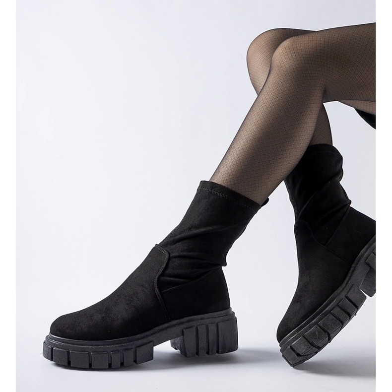 Cizme negre Montefusco din piele de căprioară ecologică negru 1 Cizme negre Montefusco din piele de căprioară ecologică negru 1