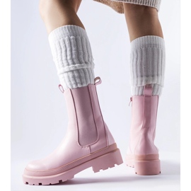 Botine Bethesda roz usor izolate 1 Botine Bethesda roz usor izolate 1