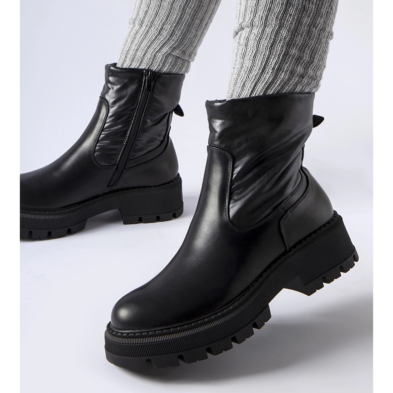 Botine negre cu partea superioară decorativă de la Garrett negru 2