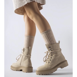 Cizme plate bej cu protector Brattle 1 Cizme plate bej cu protector Brattle 1