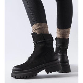 Cizme Vadnais negre cu vârful uzat negru 1 Cizme Vadnais negre cu vârful uzat negru 1