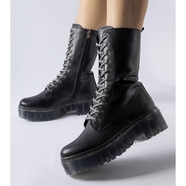 Cizme izolatoare Middletown lacuite negre negru 1