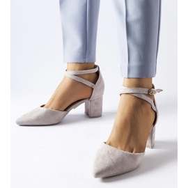 Pompi gri cu toc de la Florina 1