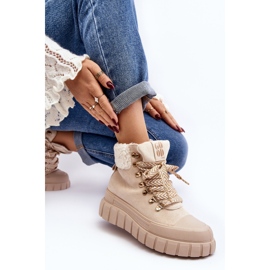 Cizme Trapper Izolate Pe O Talpă Groasă, Ralotta Bej Deschis 1 Cizme Trapper Izolate Pe O Talpă Groasă, Ralotta Bej Deschis 1