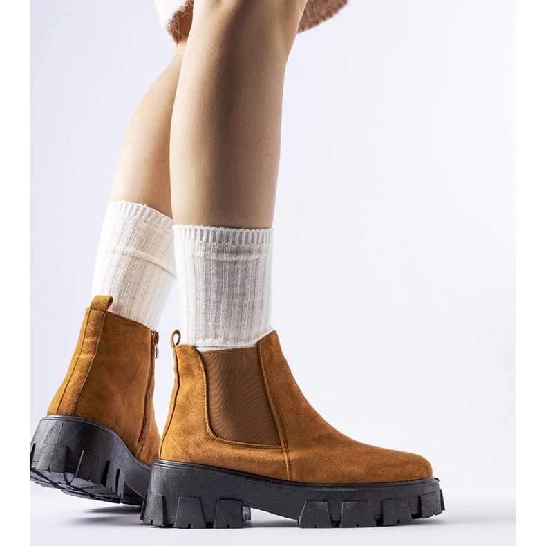 Pantofi maro jos, cu o talpă Willo masivă 1