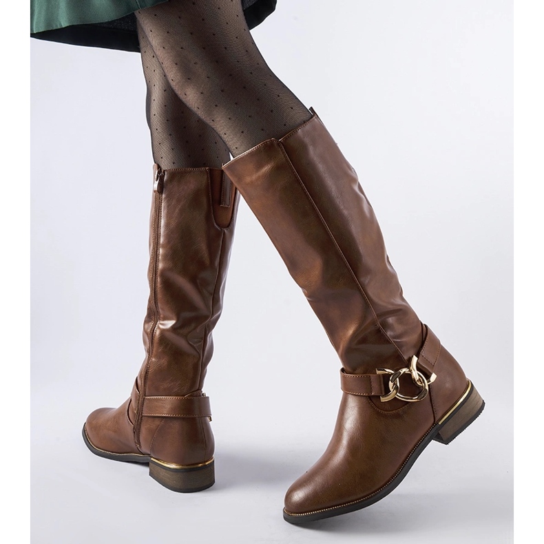 Cizme izolate maro decorate cu cataramă Ortega 2