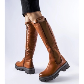 Cizme maro masive decorate cu o curea Stuart 1