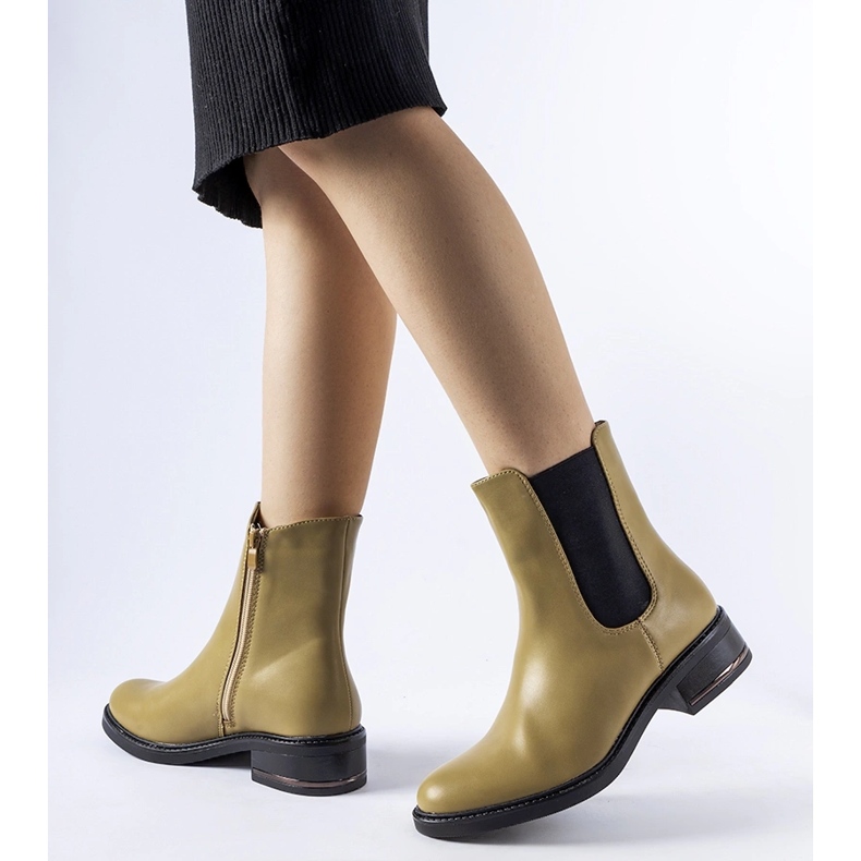 Botine clasice Bagnoro izolate de olive verde 1