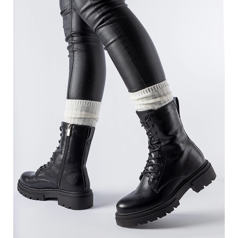 Cizme Heights izolate negre negru 1 Cizme Heights izolate negre negru 1