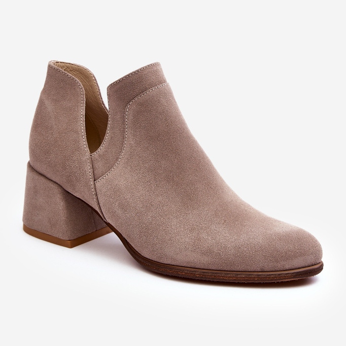 Botine din piele intoarsa cu tocuri inalte decupate, Dalros Bej Deschis 1 Botine din piele intoarsa cu tocuri inalte decupate, Dalros Bej Deschis 1
