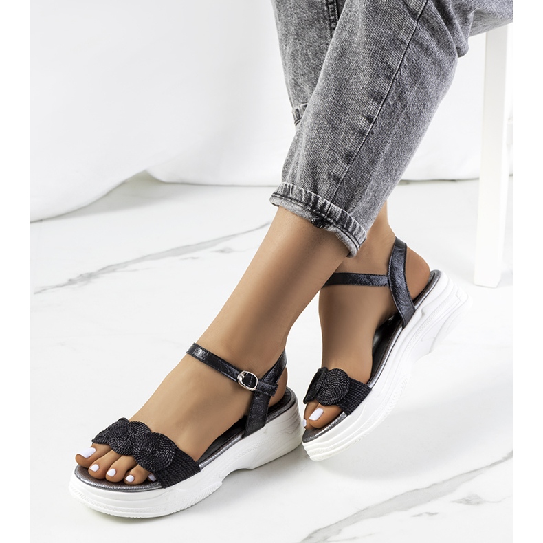 Sandale negre pe platforma Nandy negru 1