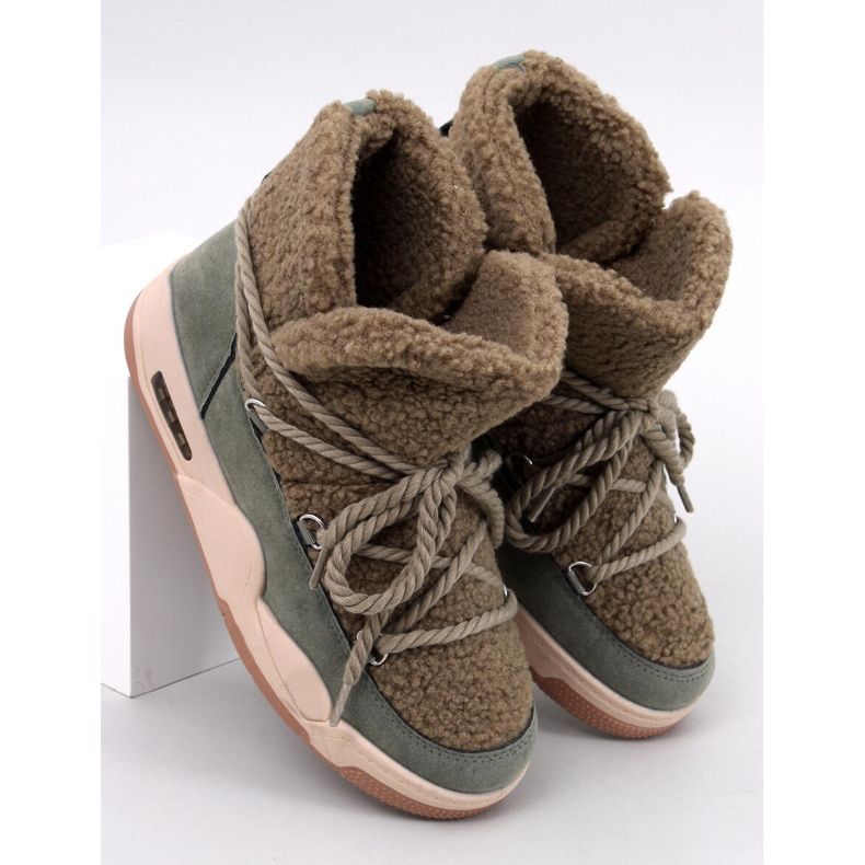 Cizme de zapada izolate Remal Green verde 1 Cizme de zapada izolate Remal Green verde 1