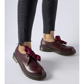 Pantofi maro cu fundita decorativa de la Rodriguez roșu 1