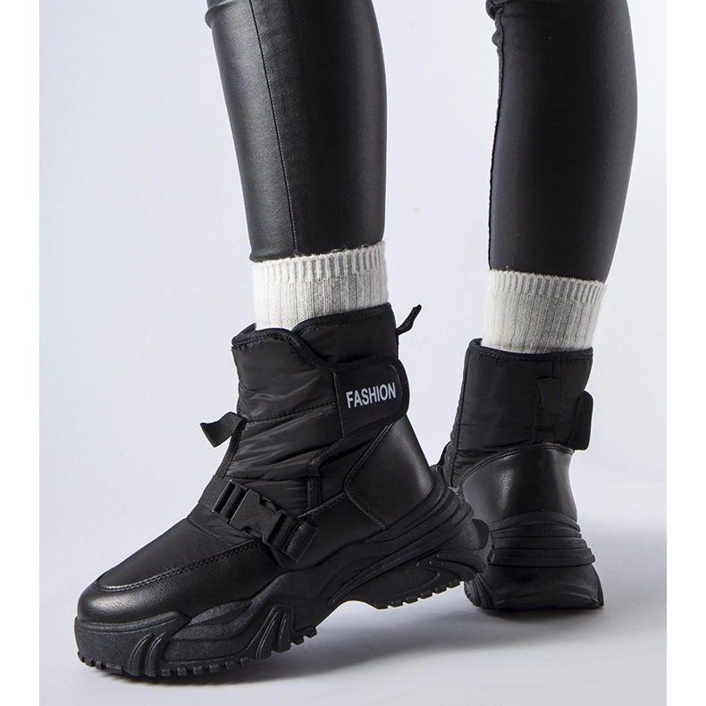 Cizme de zăpadă izolate Mernicco negre cu Velcro negru 1