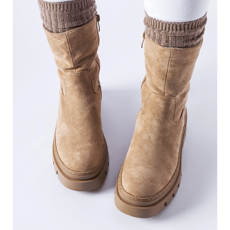 Botine izolate maro cu platformă Umber masivă 2