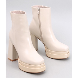 Cizme confortabile Charokee Beige cu platformă - calitate a doua bej 1