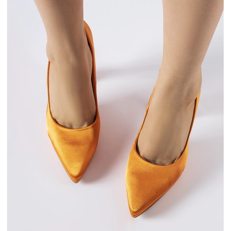 Pompe stiletto din satin portocaliu de la Rivers portocale 1