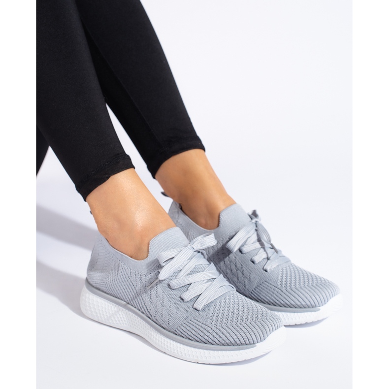 Pantofi sport gri cu șireturi 1 Pantofi sport gri cu șireturi 1