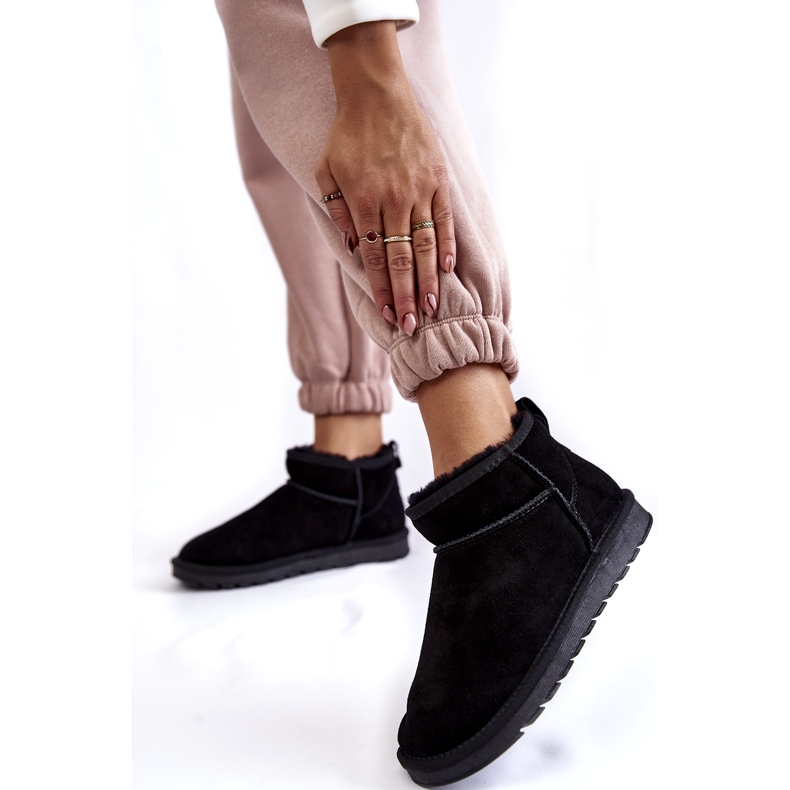 Cizme de zăpadă izolate cu piele de căprioară feminină negru 2