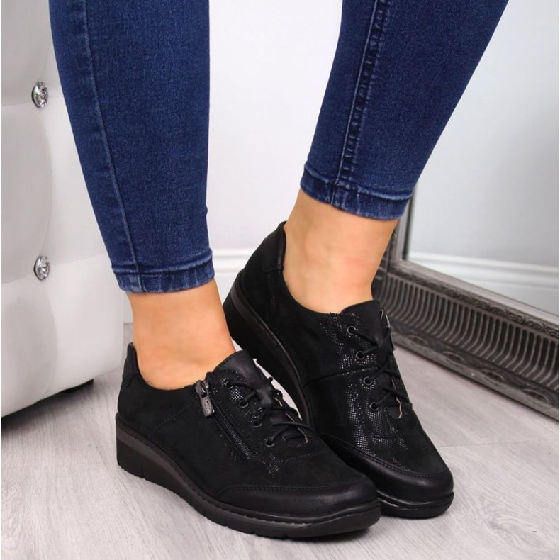 Helios W H334B pantofi din piele lucioasă, negru 2