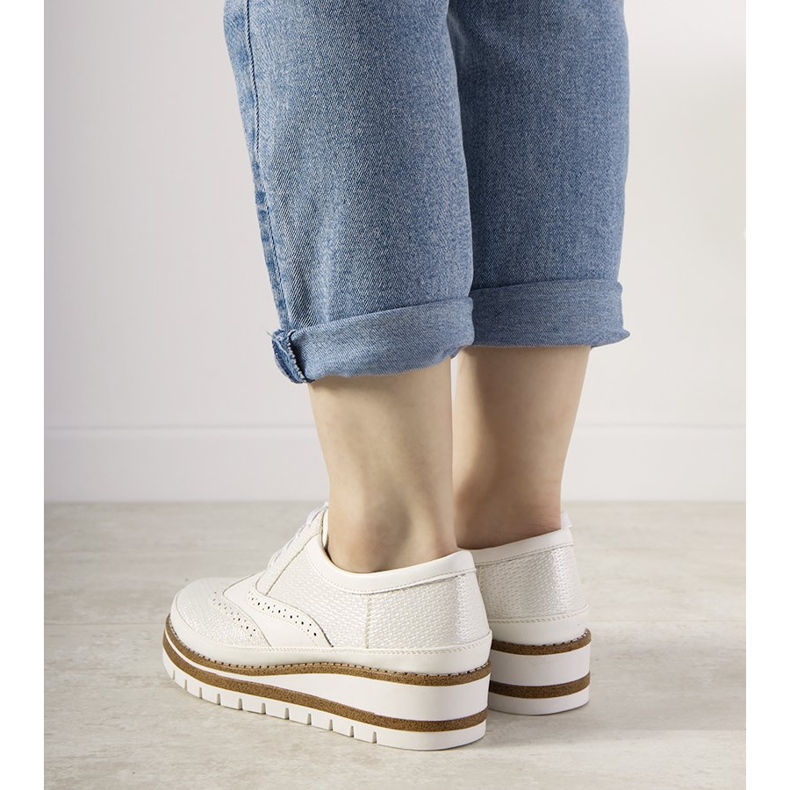 Încălțăminte argintie cu știfturi GF-FD9 alb 1