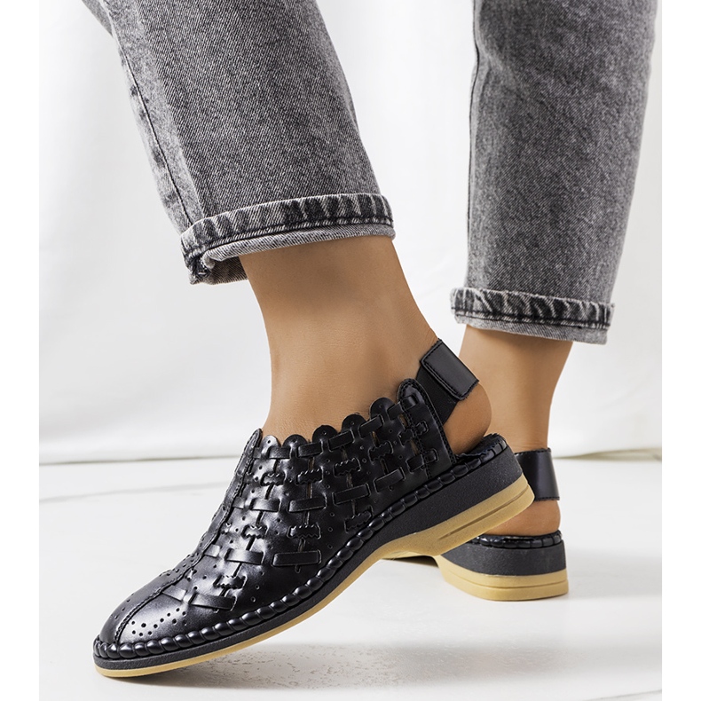 Sandale negre ajurate de la Carvalho negru 1